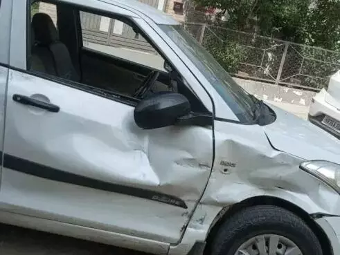 ट्रक की टक्कर से चुनाव लड़ रहे प्रत्याशी की कार के उड़े परखच्चे- कैंडिडेट एवं.. ट्रक की टक्कर से चुनाव लड़ रहे प्रत्याशी की कार के उड़े परखच्चे- कैंडिडेट एवं..