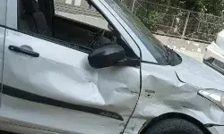 ट्रक की टक्कर से चुनाव लड़ रहे प्रत्याशी की कार के उड़े परखच्चे- कैंडिडेट एवं..