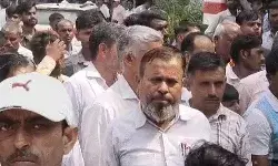 जूनियर हाई स्कूल के दफ्तर में प्रिंसिपल फांसी के फंदे पर झूले जूनियर हाई स्कूल के दफ्तर में प्रिंसिपल फांसी के फंदे पर झूले