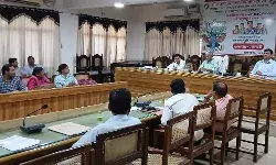 सीडीओ को मिली खामियां- उसमें सुधार के दिये कड़े निर्देश सीडीओ को मिली खामियां- उसमें सुधार के दिये कड़े निर्देश