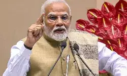 PM ने की प्लांट की शुरुआत- अब गाय के गोबर से बनेगी सीएनजी