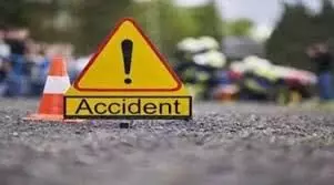 मोटरसाइकिल की चपेट में आने से घायल महिला की इलाज के दौरान मौत मोटरसाइकिल की चपेट में आने से घायल महिला की इलाज के दौरान मौत