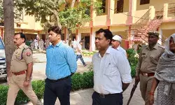 गन्ना समिति चुनाव- ADM ने ताबड़तोड़ निरीक्षण कर अधिकारियों को दी... गन्ना समिति चुनाव- ADM ने ताबड़तोड़ निरीक्षण कर अधिकारियों को दी...