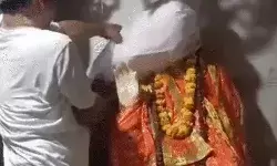 मंदिरों से साईं मूर्ति हटाने जा रहे अजय शर्मा को पुलिस ने उठाया मंदिरों से साईं मूर्ति हटाने जा रहे अजय शर्मा को पुलिस ने उठाया