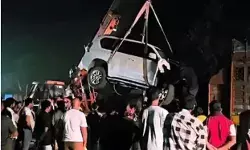 पिकअप के साथ हुई टक्कर में मंत्री की गाड़ी के परखच्चे उड़े- मंत्री...