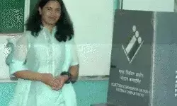 पोलिंग बूथों पर मतदाताओं की लाइनें- 9 बजे तक 9.53% मतदान