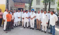 सपा की नरसिंहानंद पर रासुका लगाने की मांग- कलेक्ट्रेट में DM को दिया..