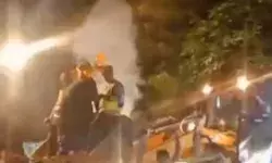 सीता स्वयंवर में पेटू राजा को ले जा रही JCB ने मचाया कोहराम-कई जख्मी सीता स्वयंवर में पेटू राजा को ले जा रही JCB ने मचाया कोहराम-कई जख्मी