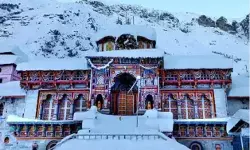 बद्रीनाथ धाम के कपाट बंद करने की तारीख का ऐलान- अभी तक 38 लाख.... बद्रीनाथ धाम के कपाट बंद करने की तारीख का ऐलान- अभी तक 38 लाख....