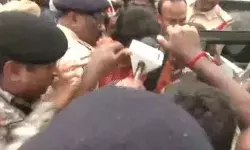 मंदिर में घुसे युवक ने देवी मां की मूर्ति तोड़ी- भड़की पब्लिक का.....