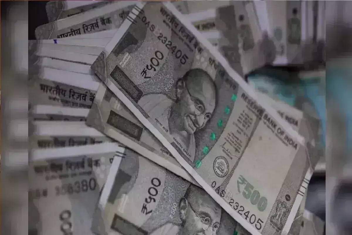 नकली नोट गिरोह का भंडाफोड़- सात गिरफ्तार- बंगाल से लाते थे नकली नोट नकली नोट गिरोह का भंडाफोड़- सात गिरफ्तार- बंगाल से लाते थे नकली नोट