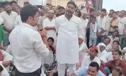 ADM को 10 के बजाय दिया 15 दिन का समय -सपा MLA ने स्थगित किया धरना
