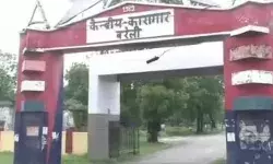 जेल से फरार हुए कैदी पर 25000 का इनाम- SOG व पुलिस अभी खाली जेल से फरार हुए कैदी पर 25000 का इनाम- SOG व पुलिस अभी खाली