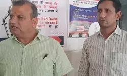 दारु गोदाम के कैशियर से दिन दहाड़े लूट- बाइक सवार तीन बदमाशों ने... दारु गोदाम के कैशियर से दिन दहाड़े लूट- बाइक सवार तीन बदमाशों ने...