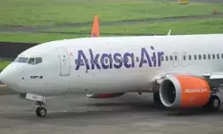 अब दो और फ्लाइटों में बम होने की धमकी- कराई गई इमरजेंसी लैंडिंग अब दो और फ्लाइटों में बम होने की धमकी- कराई गई इमरजेंसी लैंडिंग