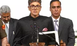 शपथ लेते ही मुख्यमंत्री का पुलिस को ऑर्डर- जब भी मैं सड़क से कहीं.... शपथ लेते ही मुख्यमंत्री का पुलिस को ऑर्डर- जब भी मैं सड़क से कहीं....