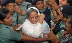 पूर्व पीएम के खिलाफ जारी हुए गिरफ्तारी वारंट- मानवता के खिलाफ.. पूर्व पीएम के खिलाफ जारी हुए गिरफ्तारी वारंट- मानवता के खिलाफ..