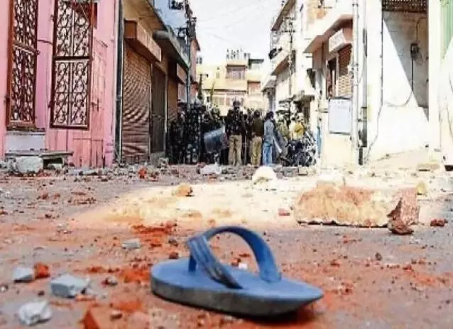 डासना देवी मंदिर पत्थरबाजी मामला-एक्शन में आई पुलिस- 2 पत्थरबाज अरेस्ट डासना देवी मंदिर पत्थरबाजी मामला-एक्शन में आई पुलिस- 2 पत्थरबाज अरेस्ट