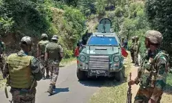 मंदिर एवं हॉस्पिटल पर अटैक की कोशिश- दो आतंकी किये गिरफ्तार मंदिर एवं हॉस्पिटल पर अटैक की कोशिश- दो आतंकी किये गिरफ्तार