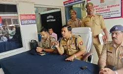 शांति समिति की बैठक में एसएसपी ने धर्मगुरुओं से की सहयोग की अपील शांति समिति की बैठक में एसएसपी ने धर्मगुरुओं से की सहयोग की अपील