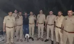 दिनदहाड़े हाईवे पर लूट करने वाले बदमाश के पैर में लगी गोली दिनदहाड़े हाईवे पर लूट करने वाले बदमाश के पैर में लगी गोली