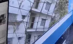 बारिश का कहर- ताश के पत्तों की तरह गिरी साथ मंजिला इमारत- पांच मरे