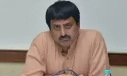 कर्नाटक उपचुनाव से पहले योगेश्वर कांग्रेस में हुए शामिल कर्नाटक उपचुनाव से पहले योगेश्वर कांग्रेस में हुए शामिल