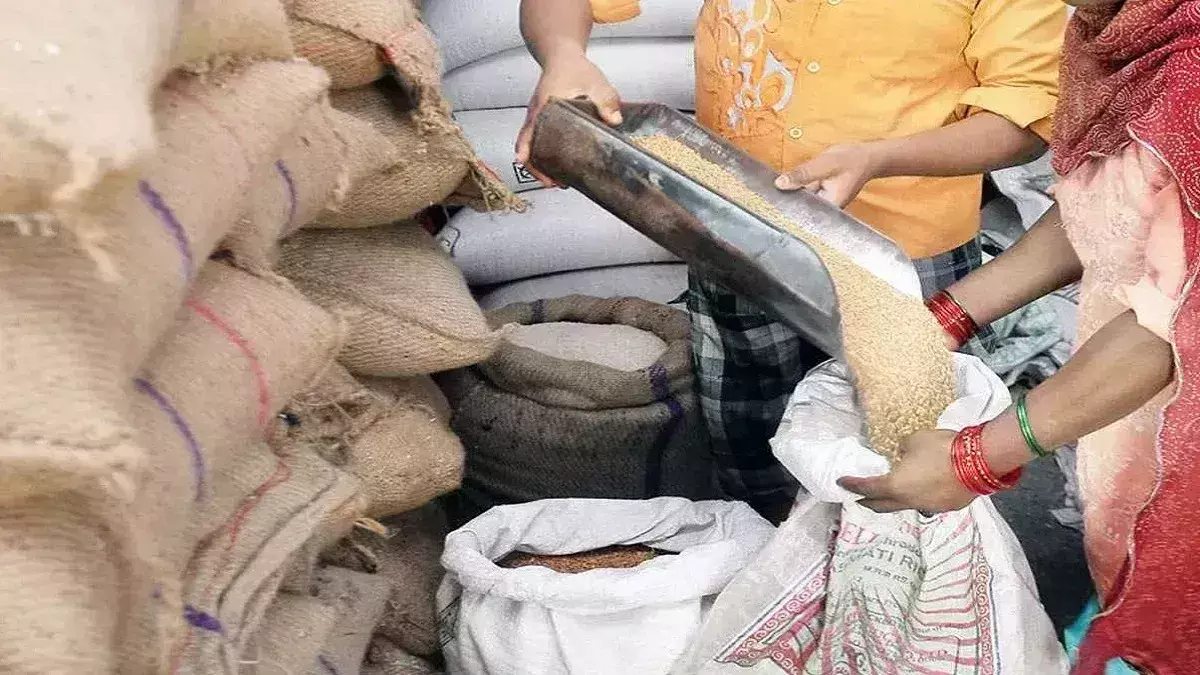 दो बार मुफ्त राशन उपलब्ध कराएगा खाद्य एवं रसद विभाग दो बार मुफ्त राशन उपलब्ध कराएगा खाद्य एवं रसद विभाग