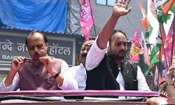 कांग्रेस से बाहर निकाला गया बाबा सिद्दीकी का बेटा जीशान अब हुआ...