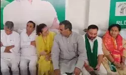 भाजपा रालोद ने बैठक कर लिया मिथिलेश को जिताने का संकल्प भाजपा रालोद ने बैठक कर लिया मिथिलेश को जिताने का संकल्प