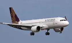 प्लेन में पैसेंजर को पैनिक अटैक- फ्लाइट की कराई गई इमरजेंसी लैंडिंग प्लेन में पैसेंजर को पैनिक अटैक- फ्लाइट की कराई गई इमरजेंसी लैंडिंग