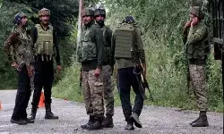 सेना की एंबुलेंस पर फायरिंग करने वाला एक आतंकी एनकाउंटर में ढेर