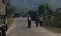 सेना की एंबुलेंस पर फायरिंग करने वाले 3 आंतकी सुरक्षा बलों ने मार गिराए सेना की एंबुलेंस पर फायरिंग करने वाले 3 आंतकी सुरक्षा बलों ने मार गिराए