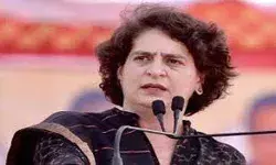नामांकन स्वीकार होने के बाद प्रचार में जुटीं प्रियंका गांधी नामांकन स्वीकार होने के बाद प्रचार में जुटीं प्रियंका गांधी