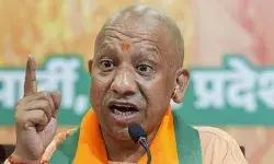 CM योगी का करारा प्रहार, समाज को बांटने वालों में रावण-दुर्योधन का DNA