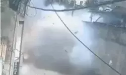 गड्ढे में पहिया गिरते ही स्कूटी से गिरे कार्टून में IED जैसा धमाका गड्ढे में पहिया गिरते ही स्कूटी से गिरे कार्टून में IED जैसा धमाका