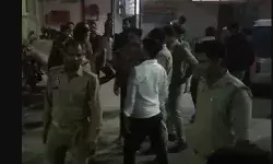 जुआरियों का पुलिस पर अटैक- हमले में दरोगा एवं कांस्टेबल जख्मी जुआरियों का पुलिस पर अटैक- हमले में दरोगा एवं कांस्टेबल जख्मी