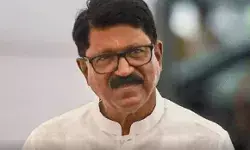 शाईना को इंपोर्टेड माल कहने वाले शिवसेना उद्धव सांसद बैकफुट पर- मांगी माफी शाईना को इंपोर्टेड माल कहने वाले शिवसेना उद्धव सांसद बैकफुट पर- मांगी माफी