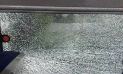 अब बुलंदशहर में वंदे भारत ट्रेन पर पथराव- सांसद चंद्रशेखर की सीट...