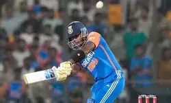 टेस्ट क्रिकेट में हार को लेकर मचे हाहाकार के बीच टीम इंडिया दक्षिण....