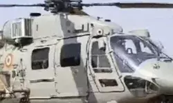 एयरफोर्स के हेलीकॉप्टर की खेत में इमरजेंसी लैंडिंग- टेक्निकल टीम.. एयरफोर्स के हेलीकॉप्टर की खेत में इमरजेंसी लैंडिंग- टेक्निकल टीम..