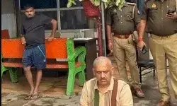 थाने में डटे सपा विधायक ने शुरू किया धरना- पुलिस MLA को मनाने में जुटी थाने में डटे सपा विधायक ने शुरू किया धरना- पुलिस MLA को मनाने में जुटी