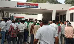 राकेश टिकैत पर अभद्र टिप्पणी से किसानों में उबाल-किया SP दफ्तर का घेराव राकेश टिकैत पर अभद्र टिप्पणी से किसानों में उबाल-किया SP दफ्तर का घेराव