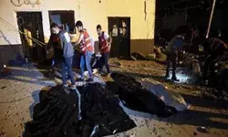 इमारत ढहने से 7 प्रवासियों की मौत और कई अन्य हुए घायल इमारत ढहने से 7 प्रवासियों की मौत और कई अन्य हुए घायल