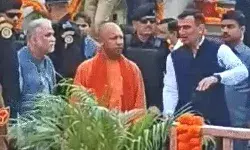 सीएम ने प्रदेश की पहली डबल डेकर बस को दिखाई हरी झंडी- इतना होगा किराया