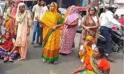 सटोरियों का दुस्साहस- युवक की पीट पीट कर हत्या-2 चौकी इंचार्ज व हेड... सटोरियों का दुस्साहस- युवक की पीट पीट कर हत्या-2 चौकी इंचार्ज व हेड...