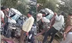 एक्सप्रेस वे पर बड़ा हादसा- ट्रक से टकराई कार- एक ही परिवार के पांच... एक्सप्रेस वे पर बड़ा हादसा- ट्रक से टकराई कार- एक ही परिवार के पांच...