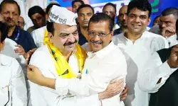 कांग्रेस को एक और बड़ा झटका- पांच बार के विधायक हुए आप में शामिल कांग्रेस को एक और बड़ा झटका- पांच बार के विधायक हुए आप में शामिल