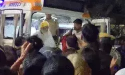 जेल से बाहर आ गया आशाराम- आयुर्वैदिक हॉस्पिटल में जाकर कराएगा इलाज