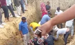 दिन निकलते ही हादसा- ढांग खिसकने से मिट्टी में दबी दर्जनों महिलाएं